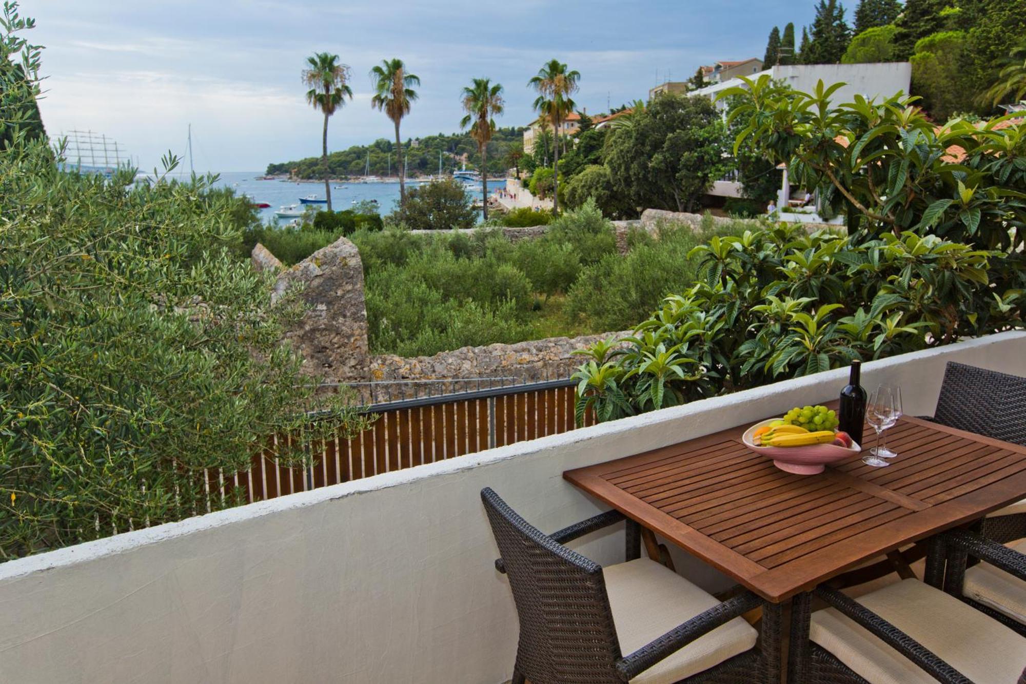 Apartments Grgo Hvar Town Exterior foto